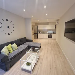 barcelona-duplex-de-3-habitaciones.topbarcelonahotels.com/